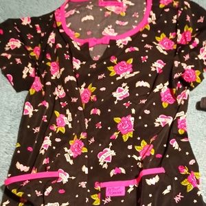Betsey Johnson Scrub top, size L
